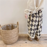 RetroBloom – Bequem & verspielt – Kinderhose mit Argyle-Muster