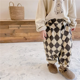 RetroBloom – Bequem & verspielt – Kinderhose mit Argyle-Muster
