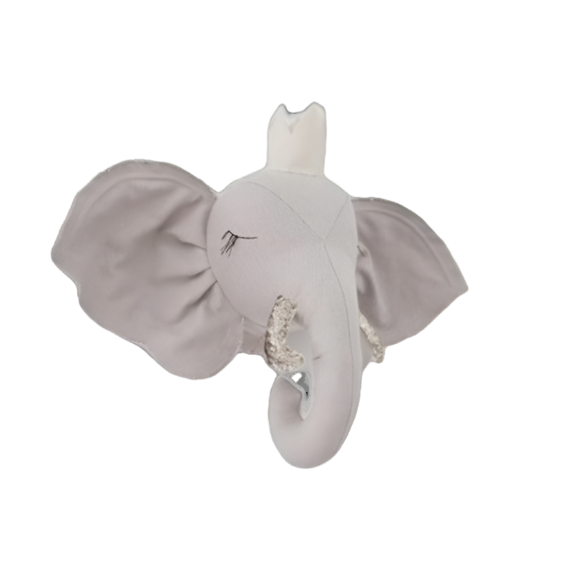 PlayNest – Weich & lehrreich – Plüschtiere als Wanddekoration