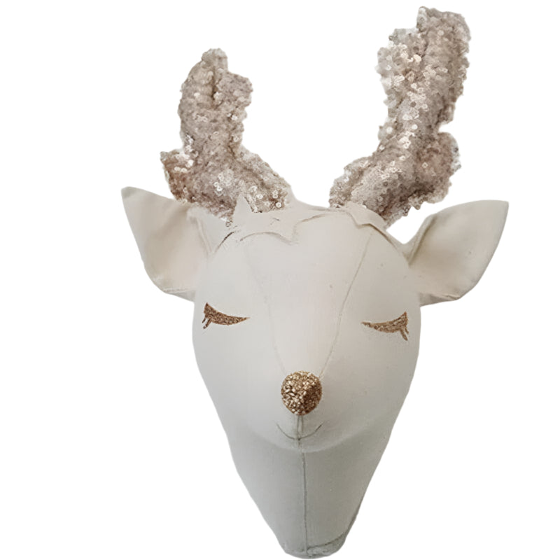 PlayNest – Weich & lehrreich – Plüschtiere als Wanddekoration