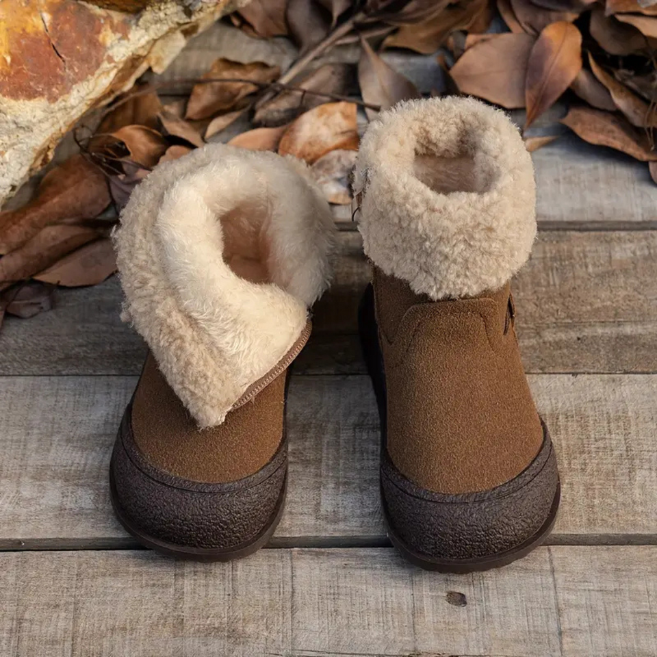 FrostyStep – Warm & Sicher – Winterstiefel für Kinder mit Fleece