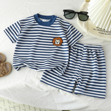 Kids Stripe Outfit – Trendy & bequem – Sommeroutfit für Kinder