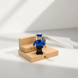 Woods – Stilvoll & lehrreich - Holzspielset für öffentliche Verkehrsmittel