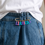Personalized Charm Pin – Persönlich & stilvoll – Namensbrosche
