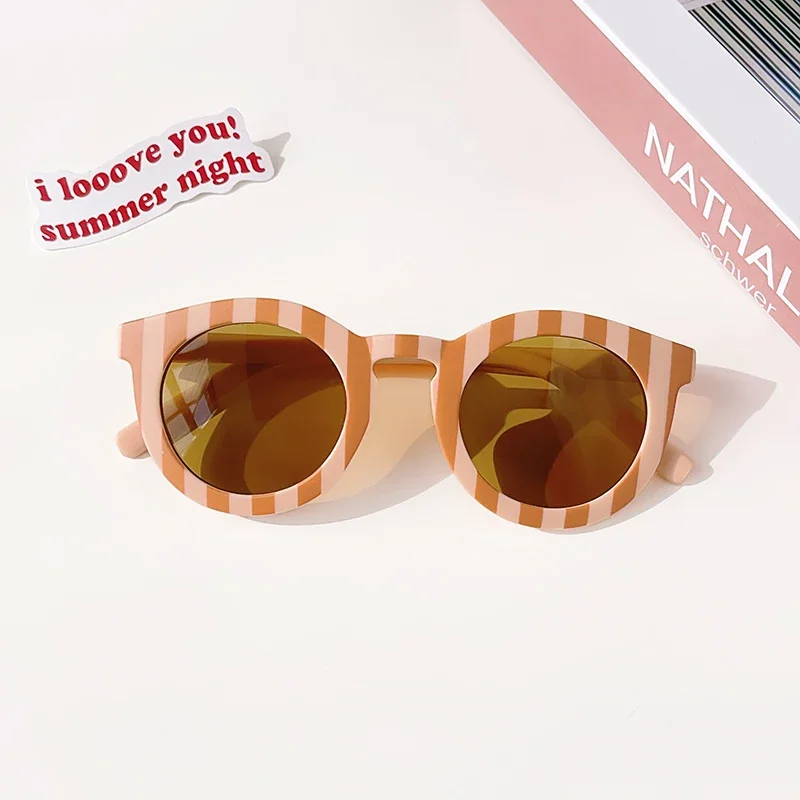 Colorful Kids Sun Shades – UV-Schutz & Stil – Kindersonnenbrillen