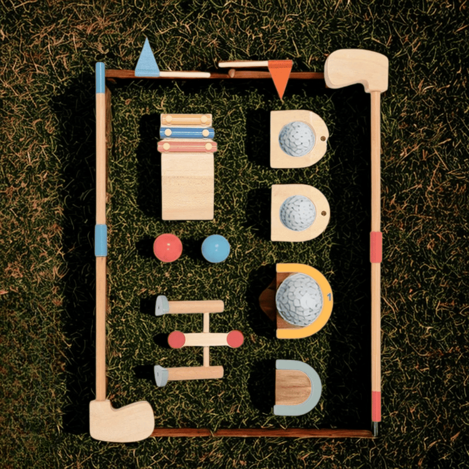 Mini Golfers – Anfänge des Outdoor-Spaßes – Hölzernes Golfspielzeug-Set