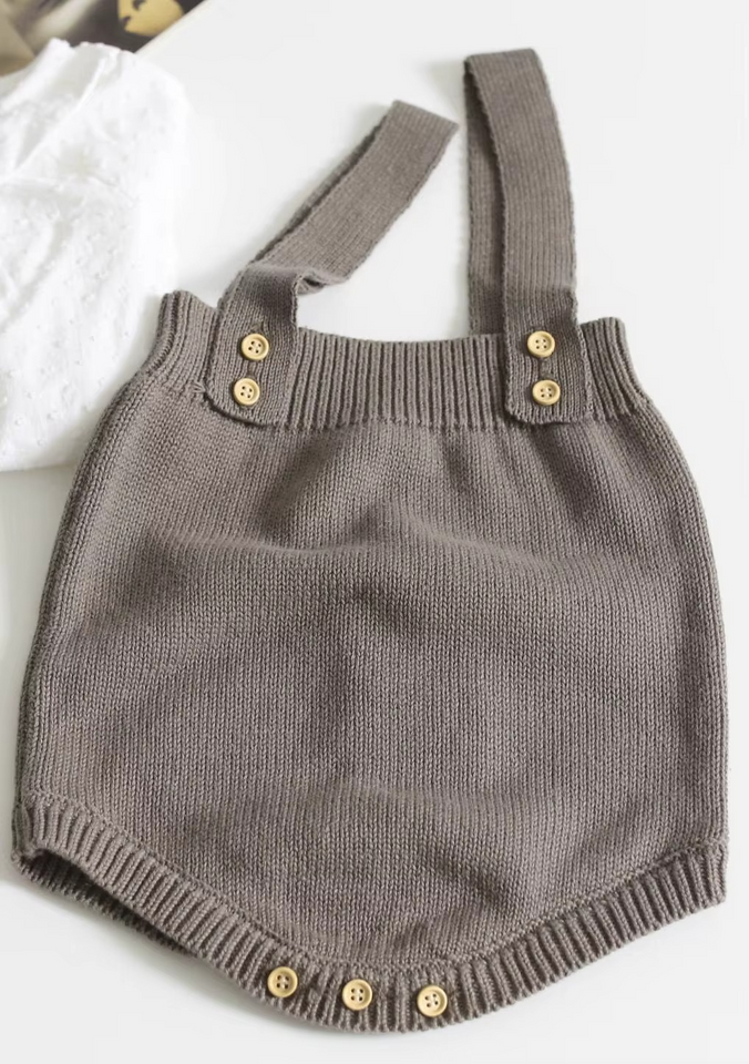 Mini Fashion™ - Süßer gestrickter Babystrampler