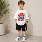 TinyTrend – Lässig & stilvoll – Kinder-T-Shirt mit farbenfrohem Aufdruck