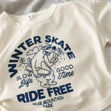 BearPlay – Komfort & Stil – Oversized-T-Shirt mit Winter-Skate-Aufdruck