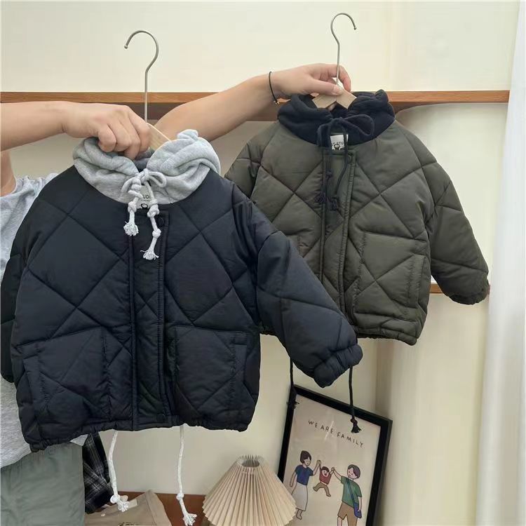 CozyShield – Warm & Cool – Gesteppte Kapuzenjacke