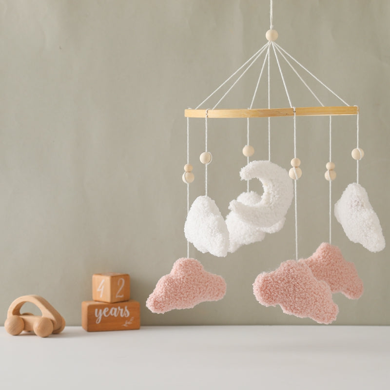 Nuvio – Ruhe & Atmosphäre – Babymobil mit Wolken