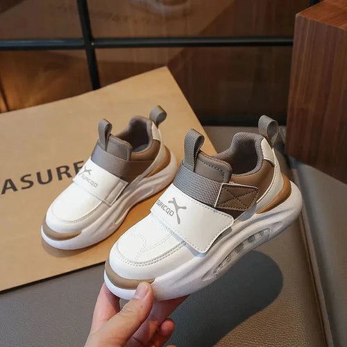 KidStride – Trendy & Funktional – Sneakers mit Klettverschluss