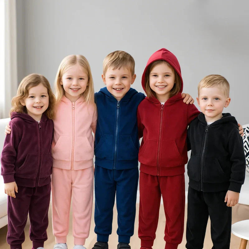 Kids Tales – Warm & bequem – Trainingsanzug aus Samt für Kinder