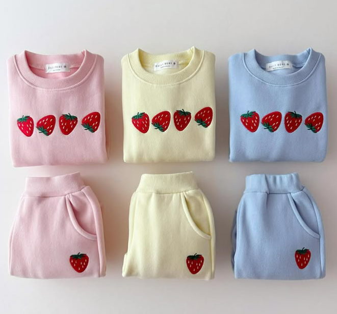 Mini Fashion™ - Erdbeer-Pullover