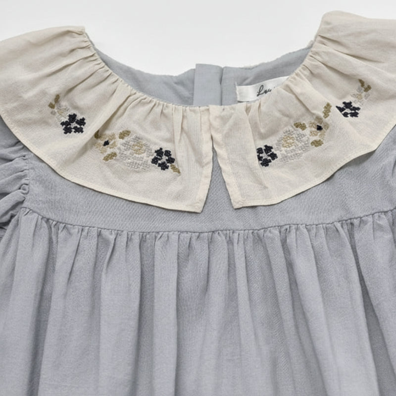 Princess Dress – Stilvoll & bequem – Kleid mit besticktem Kragen