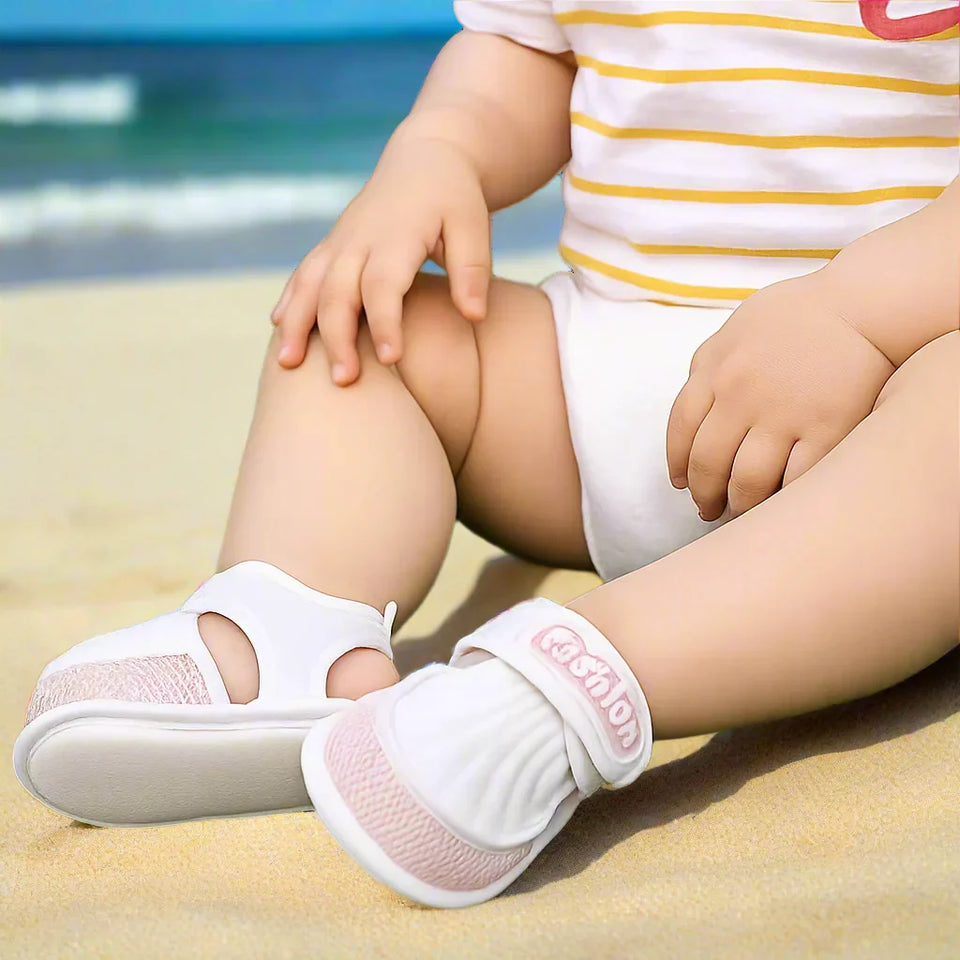 TinySteps – Atmungsaktiv & leicht – Sommersandalen für Babys mit rutschfester Sohle