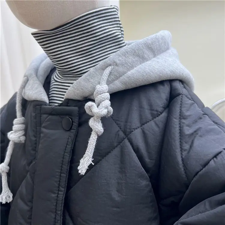 CozyShield – Warm & Cool – Gesteppte Kapuzenjacke