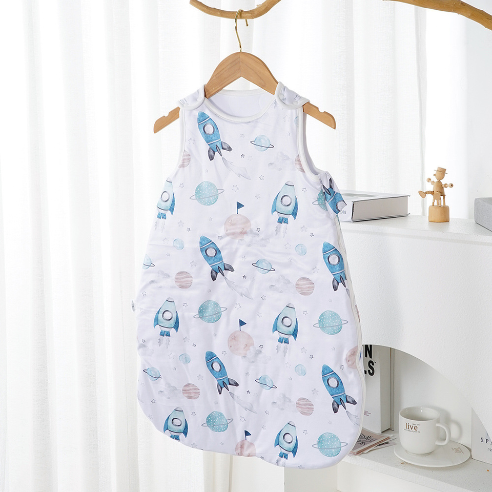 LittleDreams – Weich & atmungsaktiv – Ärmelloser Babyschlafsack