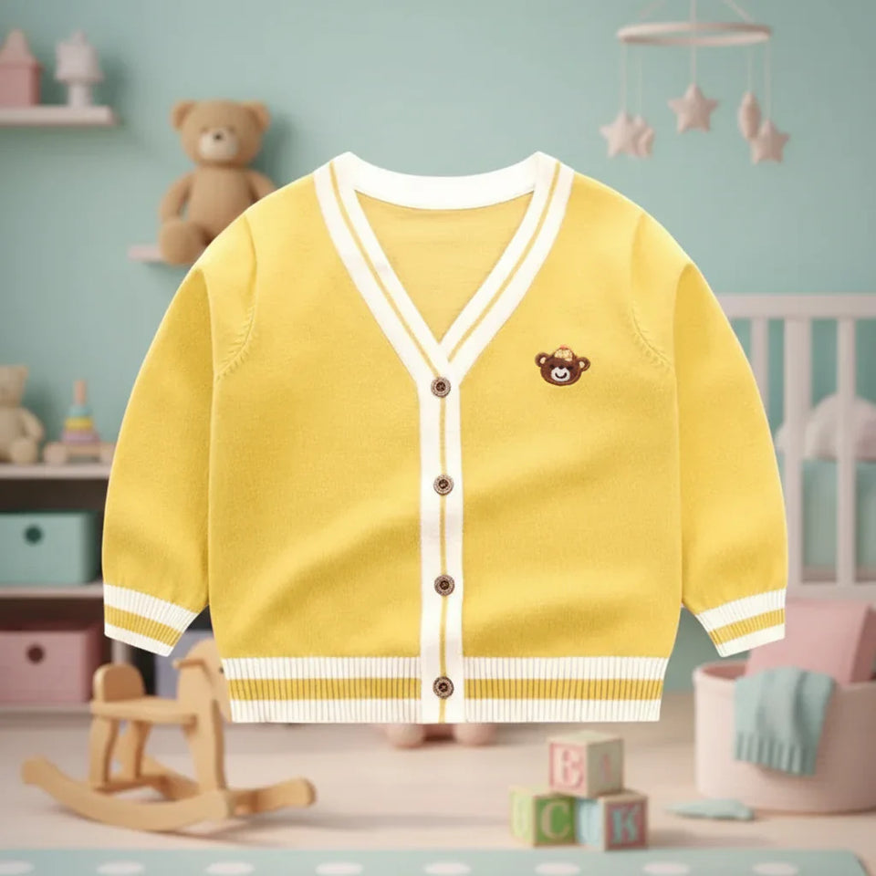 CozziWear – Warm & Trendy – Strickjacke mit Bären