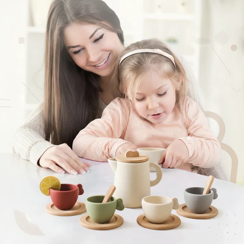 Woods – Lustig & Interaktiv – Teeservice aus Holz für Kinder