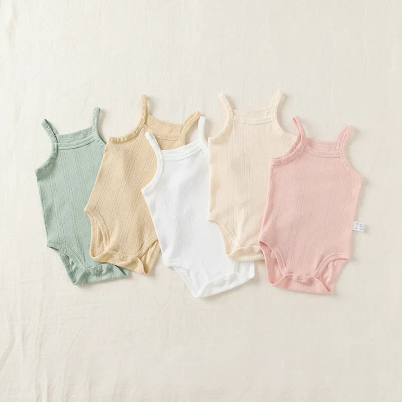 Summer Bodysuit – Leicht & bequem – Gestrickter Baby-Strampler