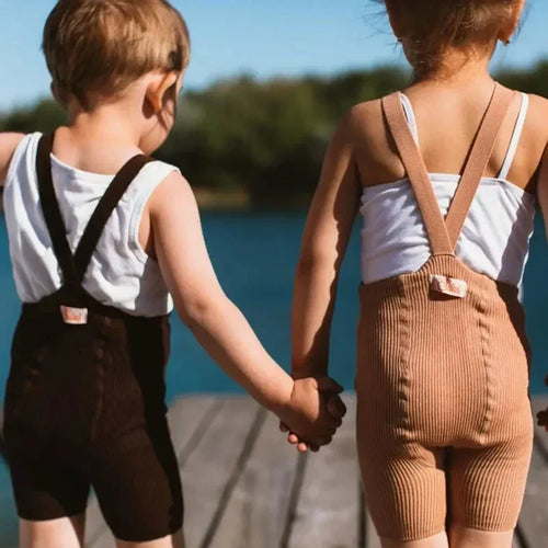 Mini Fashion™ - Praktische Schulterriemen - Kurze Latzhose